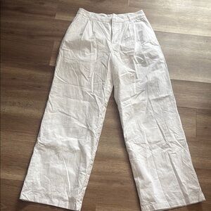 Commense white trousers